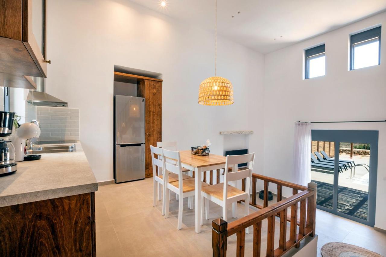 Cato Agro 2, Seafront Villa With Private Pool Afiartis エクステリア 写真